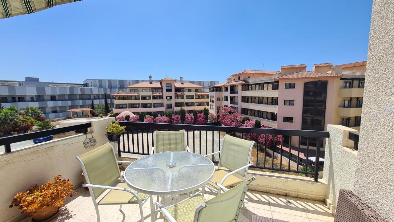Kings Avenue - Natalia'S Apt Paphos Exterior photo